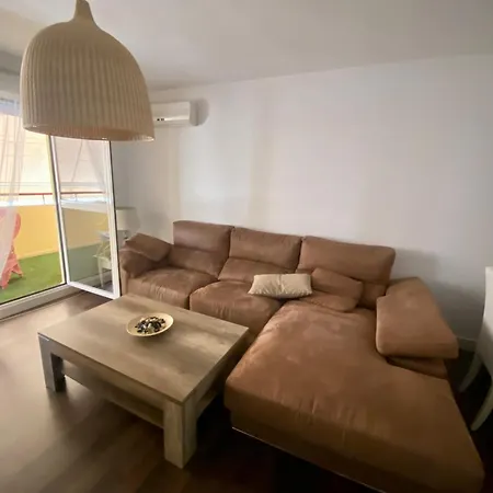 Apartamento Piso Amplio Y Comodo *